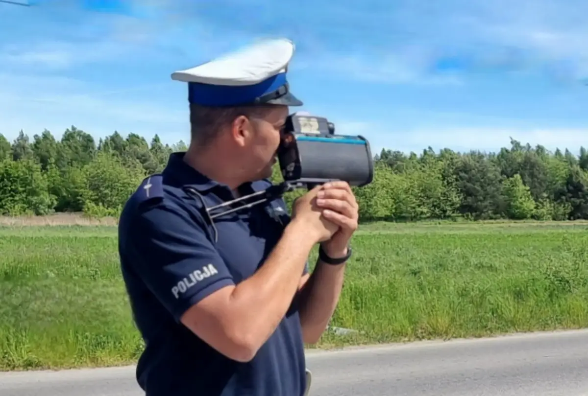23-latek zatrzymany za jazdę motocyklem 141 km/h w obszarze zabudowanym