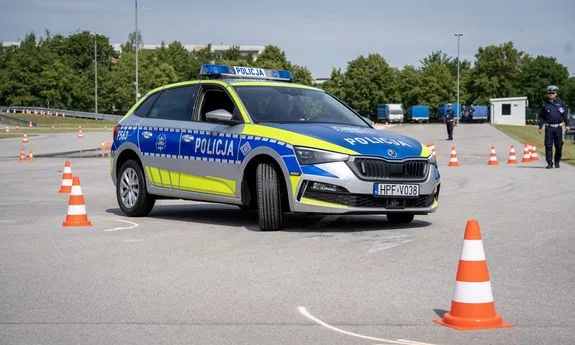 Intensywne zmagania w finale konkursu „Policjant Ruchu Drogowego”