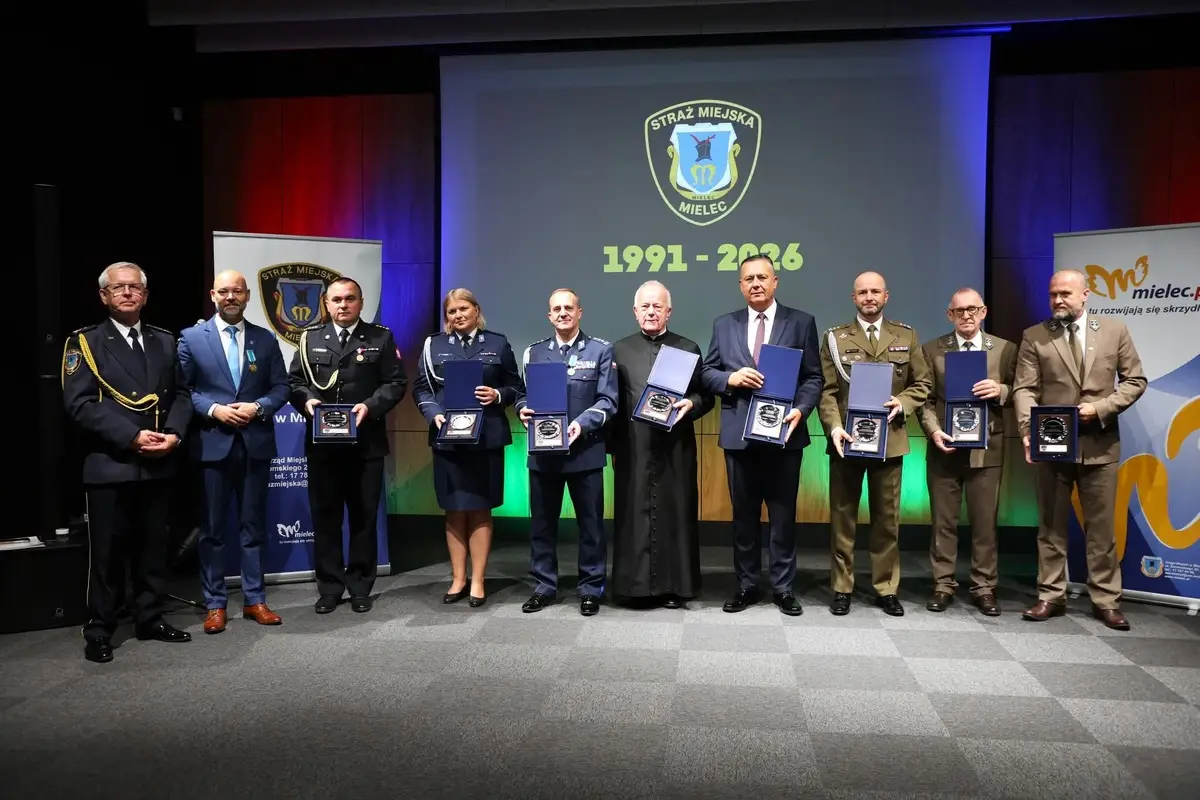 35-lecie Mieleckiej Straży Miejskiej z udziałem przedstawicieli Policji